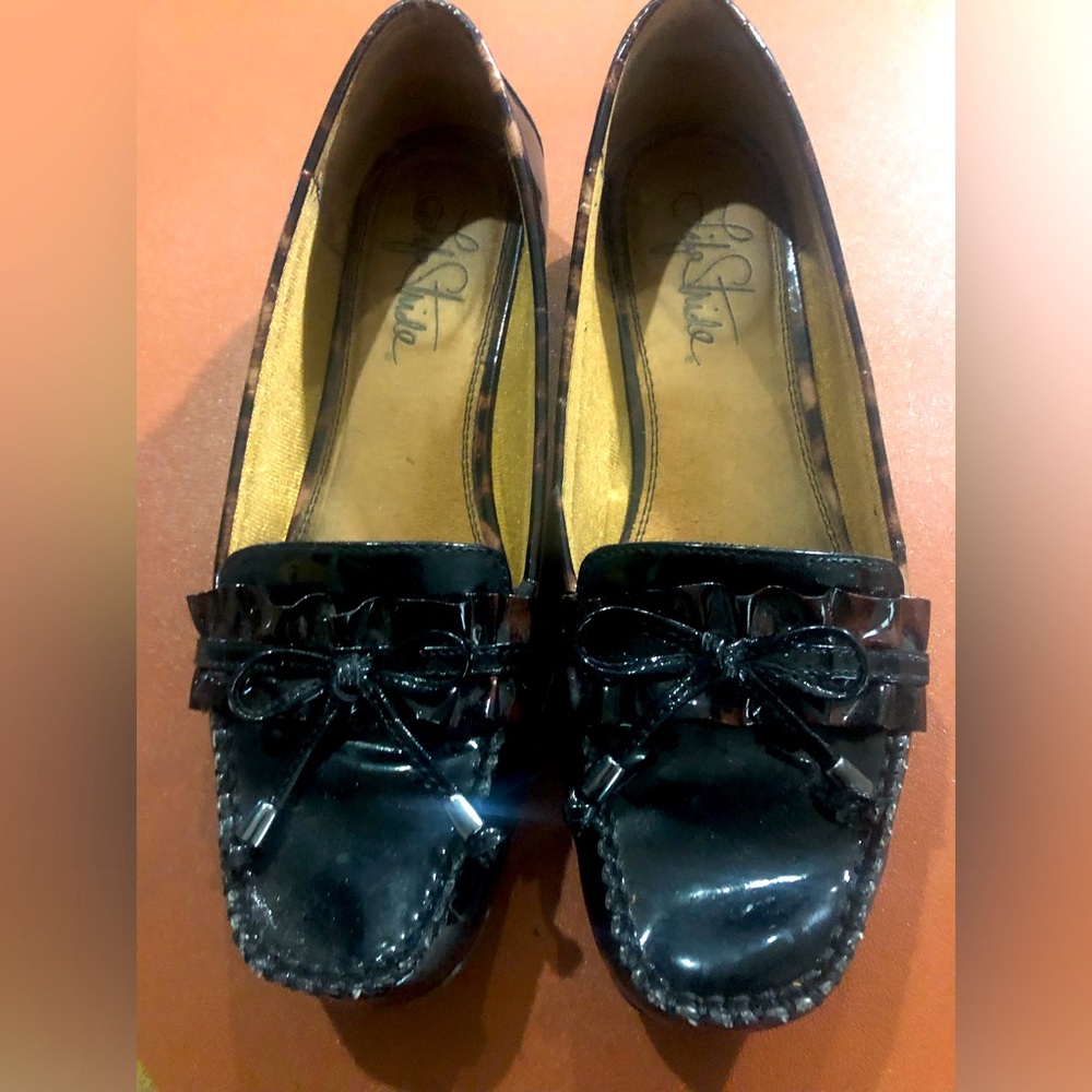 Life Stride Animal Print Loafers Size 8.5